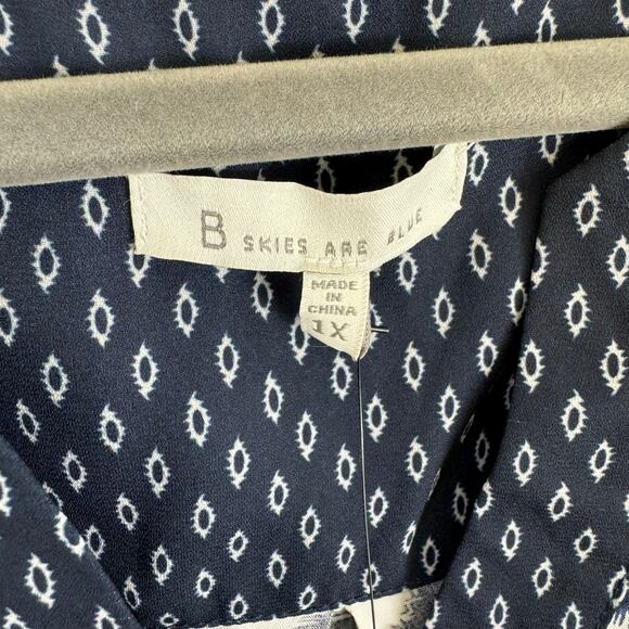 Skies Are Blue NWT Navy Blue White Lightweight Sleeveless Rayon Blouse Size 1X - Picture 5 of 7